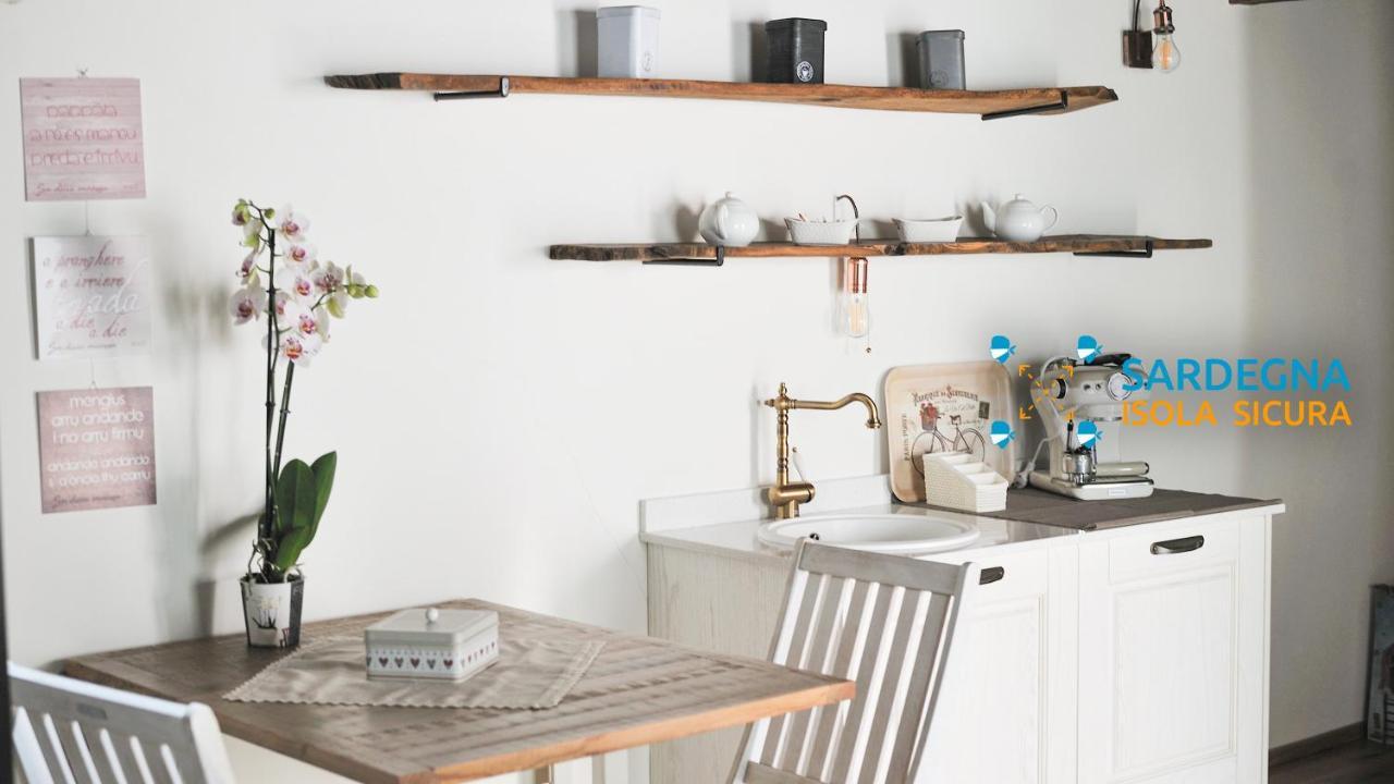 B&B E Home Restaurant S'Ispera Monolocale Uso Esclusivo 丰尼 外观 照片