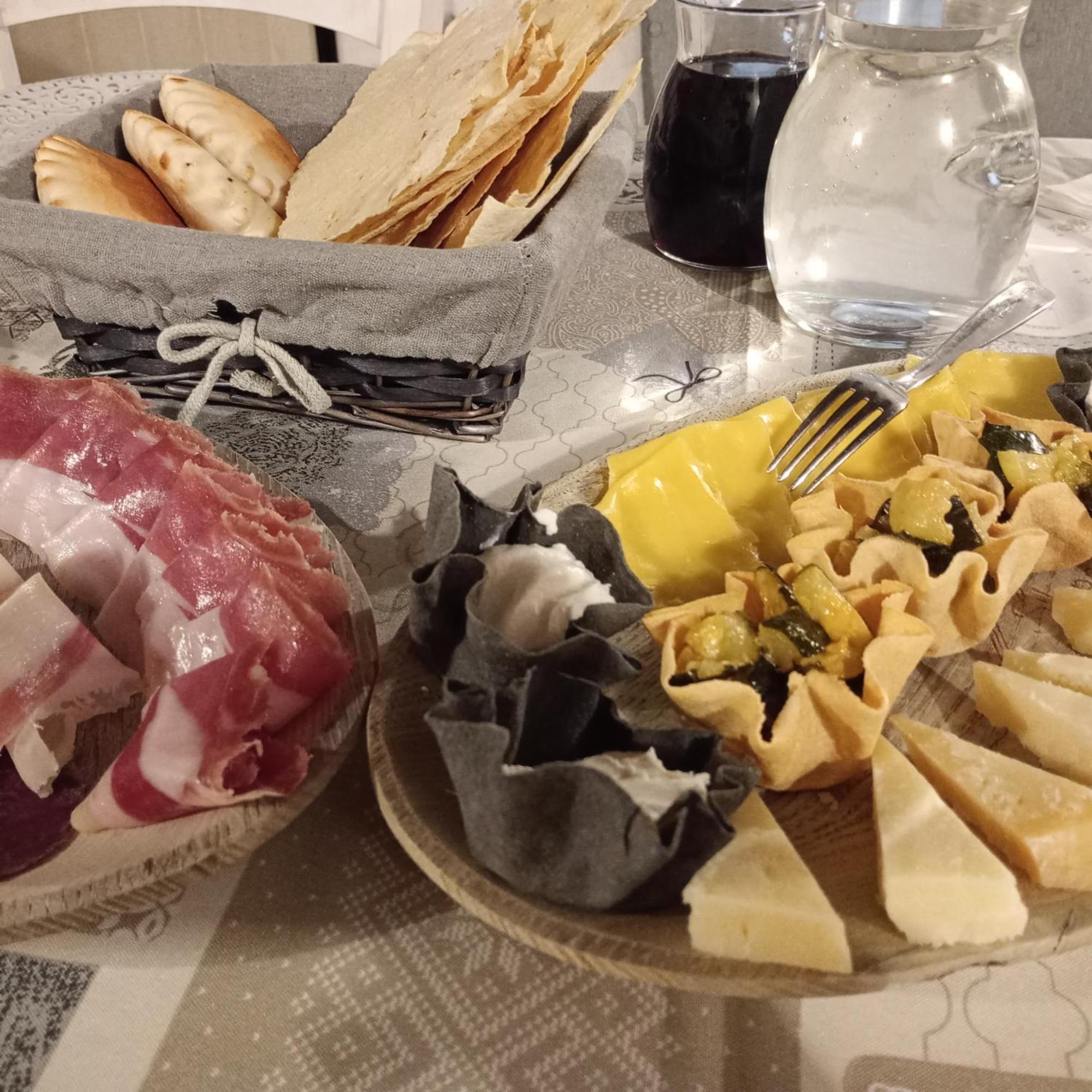 B&B E Home Restaurant S'Ispera Monolocale Uso Esclusivo 丰尼 外观 照片